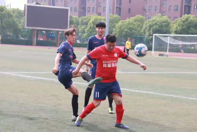 2026湖南省龙舟超级联赛选拔赛开赛 42支龙舟竞渡澧水